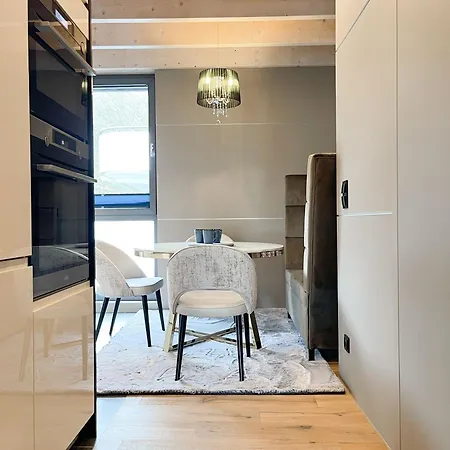 Penthouse Meerchenwald 6 Lägenhet *