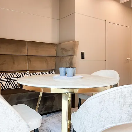 Penthouse Meerchenwald 6 Lägenhet *